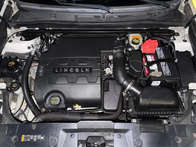 2014 Lincoln MKS Base