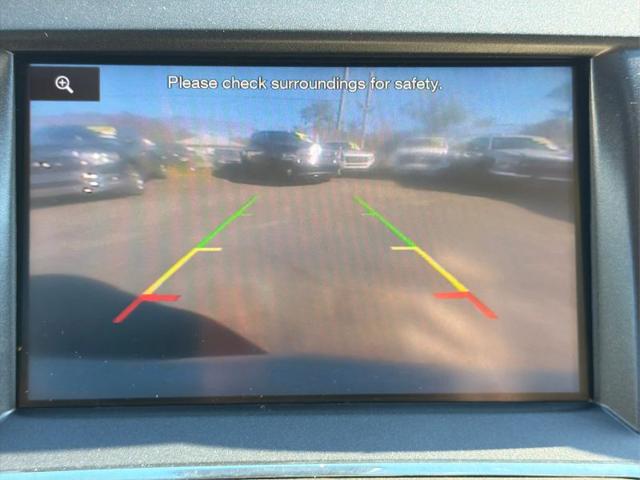 2014 Lincoln MKS Base