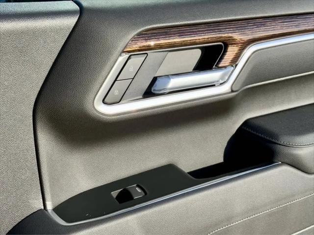 2026 GMC Sierra 1500 Double Cab, Standard Bed, Elevation, 4WD