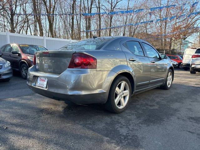 2013 Dodge Avenger SE