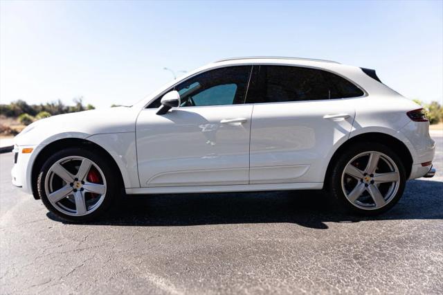 2015 Porsche Macan Turbo