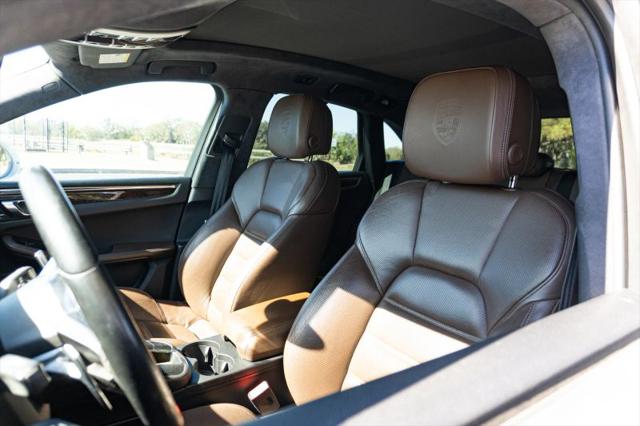 2015 Porsche Macan Turbo