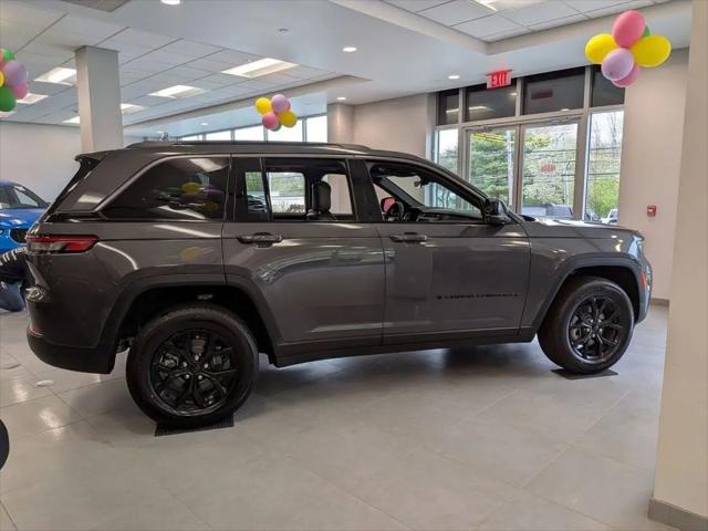 2026 Jeep Grand Cherokee Altitude 4x4