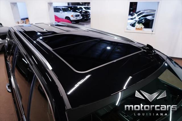 2022 Cadillac Escalade ESV 4WD Premium Luxury