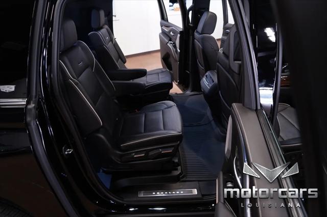 2022 Cadillac Escalade ESV 4WD Premium Luxury
