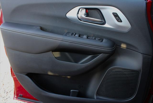 2026 Chrysler Pacifica Limited AWD