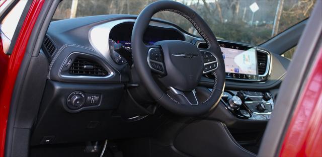 2026 Chrysler Pacifica Limited AWD