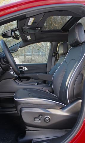 2026 Chrysler Pacifica Limited AWD