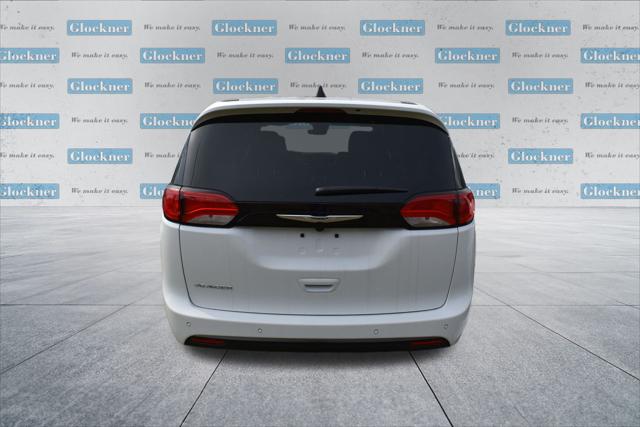 2026 Chrysler Voyager LX