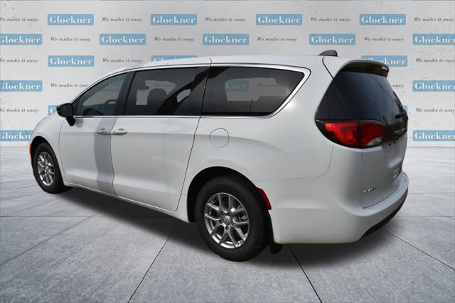 2026 Chrysler Voyager LX