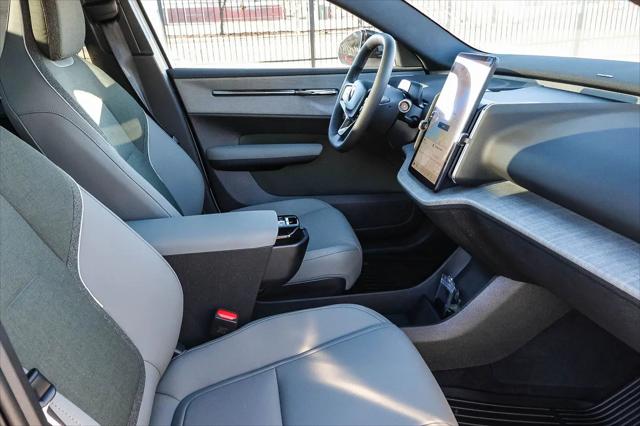 2025 Volvo EX30 Plus Twin Motor Performance, Fully electric