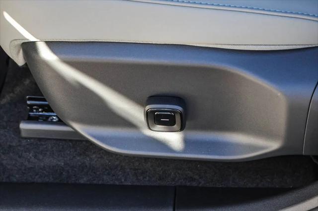 2025 Volvo EX30 Plus Twin Motor Performance, Fully electric