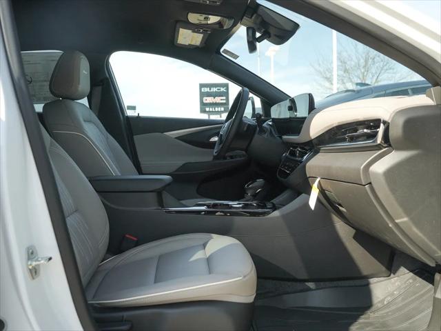 2026 Buick NV Avenir FWD