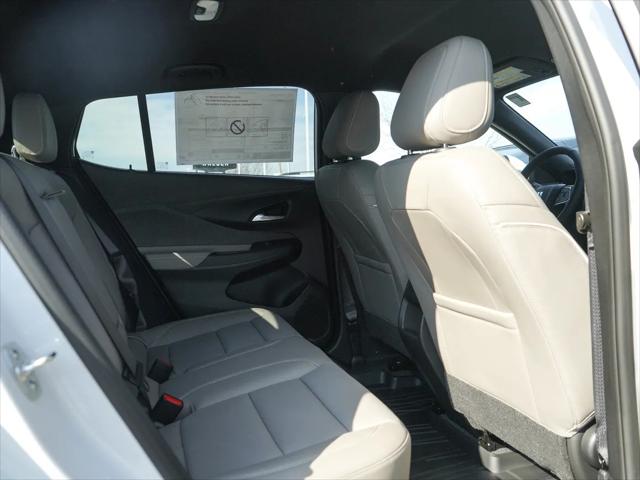 2026 Buick NV Avenir FWD