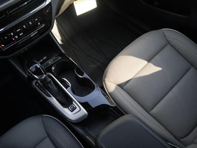 2026 Buick NV Avenir FWD