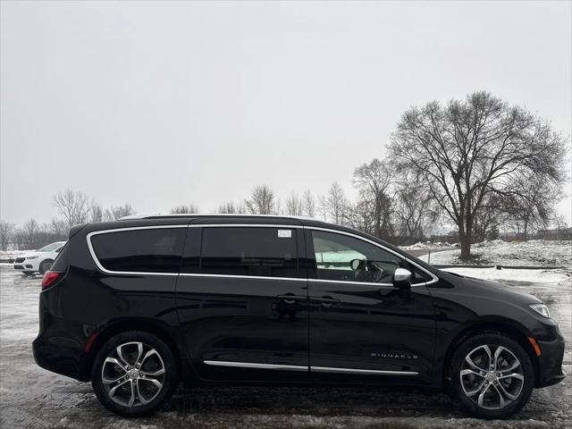2026 Chrysler Pacifica Pinnacle AWD