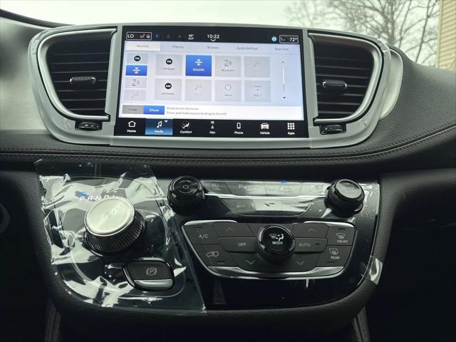2026 Chrysler Pacifica Pinnacle AWD