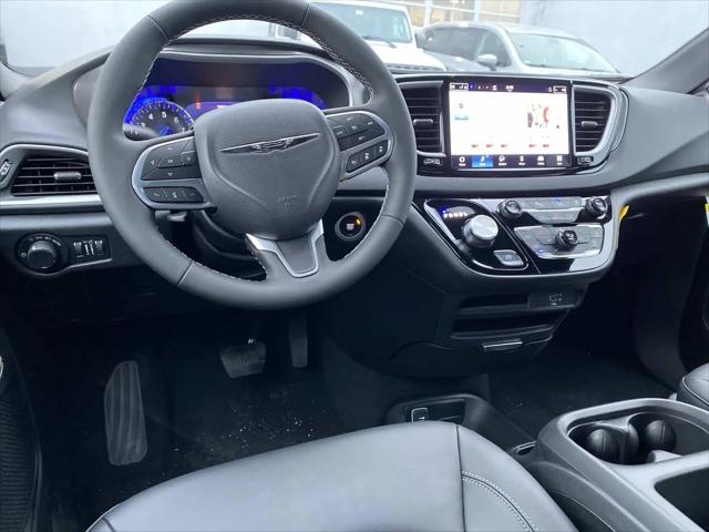 2026 Chrysler Voyager LX