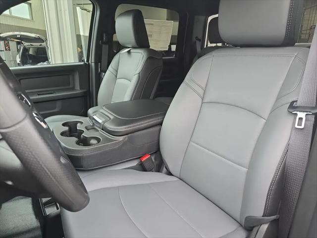 2025 Ram 2500 Tradesman Crew Cab 4x4 8' Box