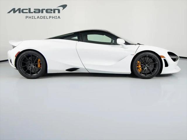 2025 McLaren 750S Coupe