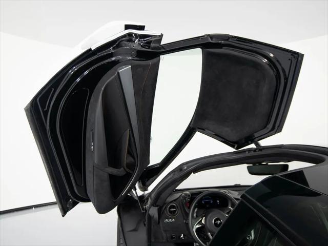 2025 McLaren 750S Coupe