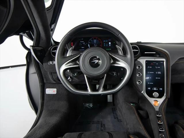 2025 McLaren 750S Coupe