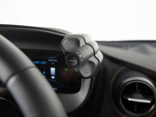2025 McLaren 750S Coupe