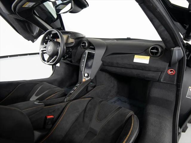 2025 McLaren 750S Coupe