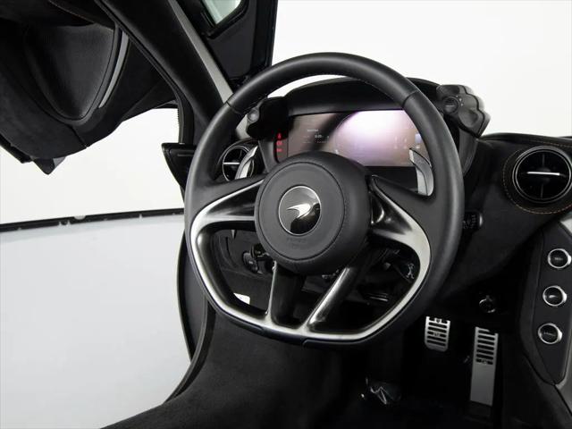 2025 McLaren 750S Coupe