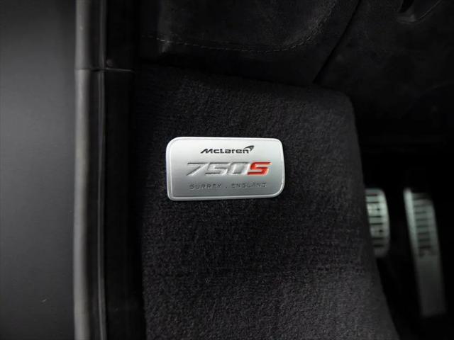 2025 McLaren 750S Coupe