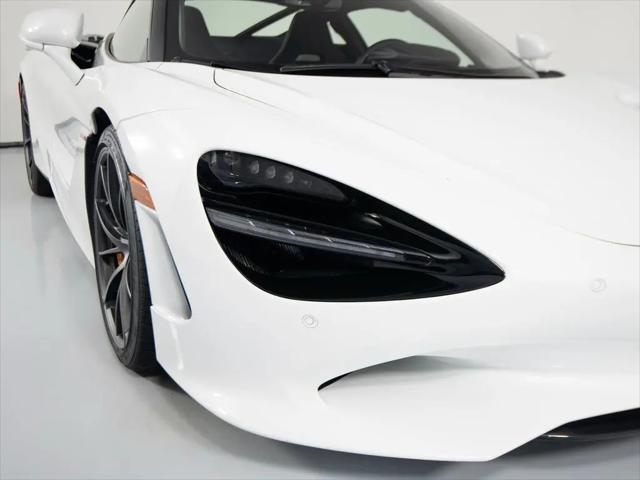 2025 McLaren 750S Coupe