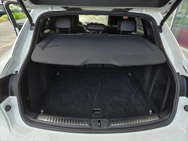 2024 Porsche Macan Macan
