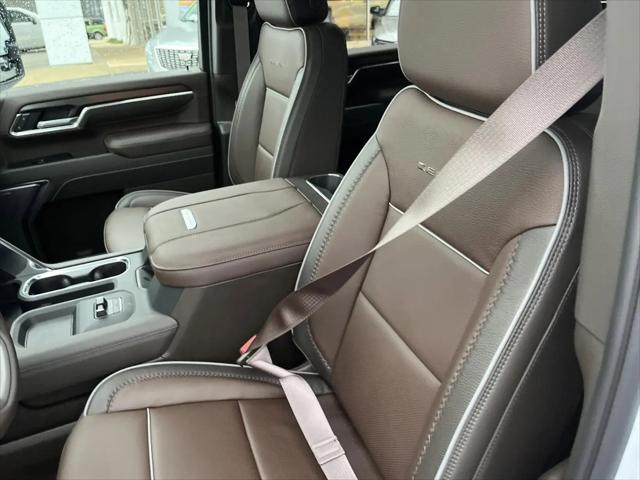 2026 GMC Sierra 2500HD Crew Cab, Standard Bed, Denali, 4WD