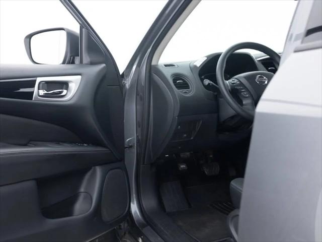 2018 Nissan Pathfinder S