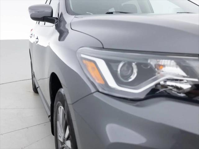 2018 Nissan Pathfinder S