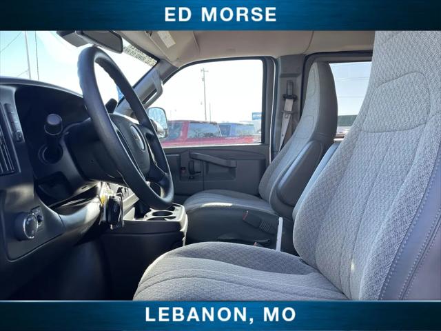 2025 Chevrolet Express Passenger RWD 3500 Extended Wheelbase LT