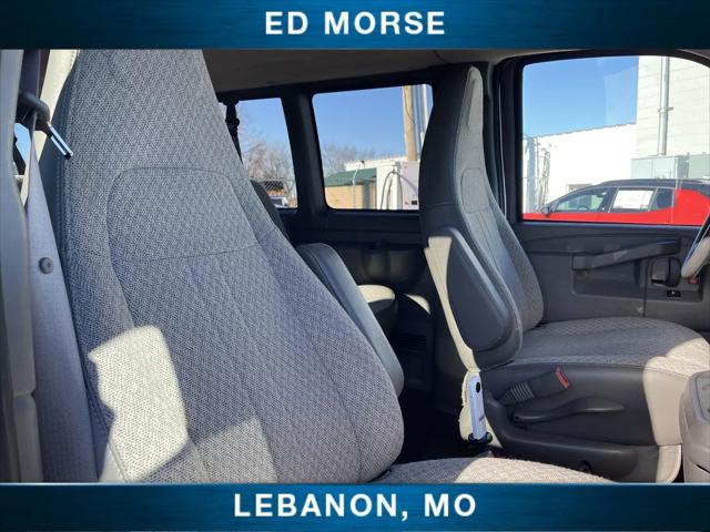 2025 Chevrolet Express Passenger RWD 3500 Extended Wheelbase LT