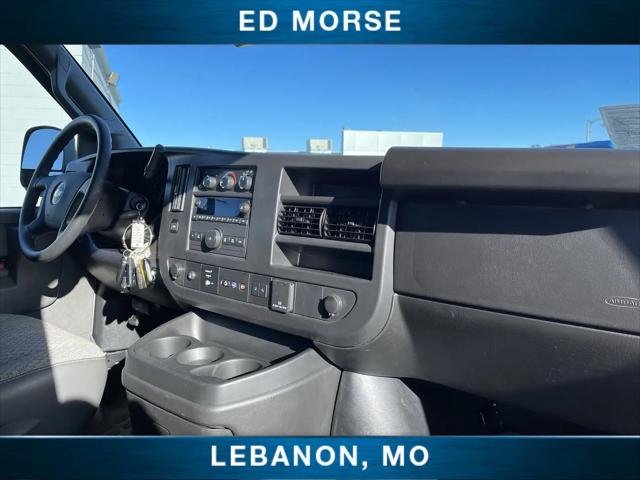 2025 Chevrolet Express Passenger RWD 3500 Extended Wheelbase LT