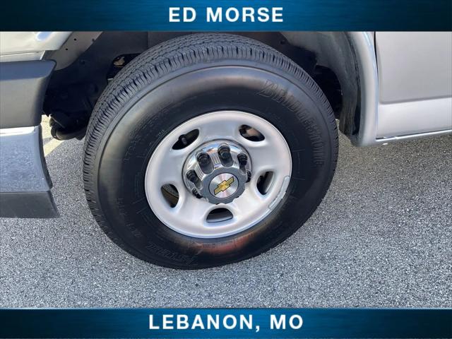 2025 Chevrolet Express Passenger RWD 3500 Extended Wheelbase LT