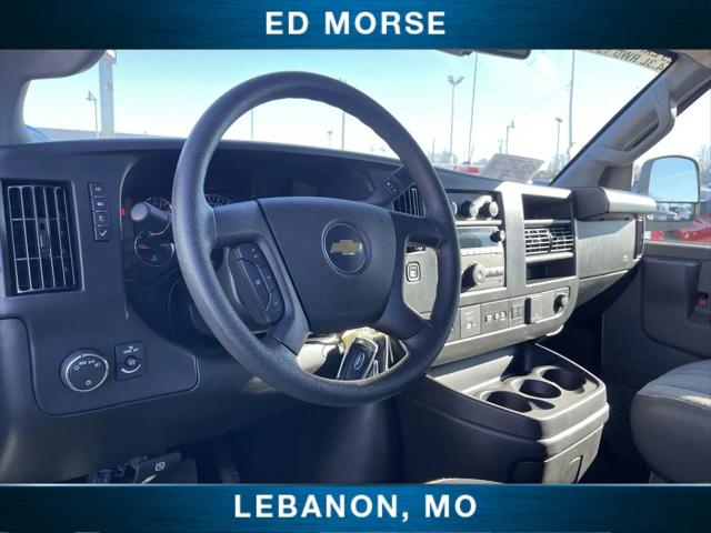2025 Chevrolet Express Passenger RWD 3500 Extended Wheelbase LT