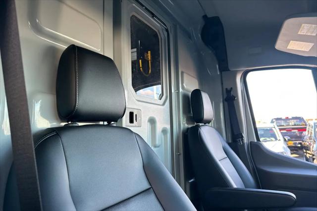 2025 Ford Transit Cargo Van T-150