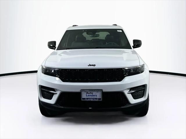 2023 Jeep Grand Cherokee Altitude 4x4