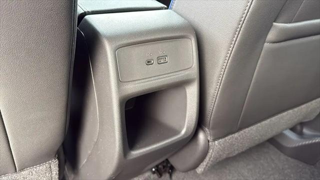 2026 Buick NV Sport Touring FWD