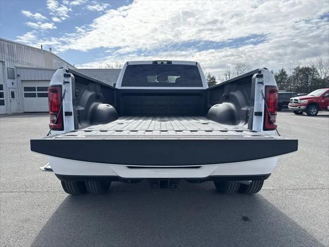 2026 Ram 3500 Big Horn Crew Cab 4x4 8' Box