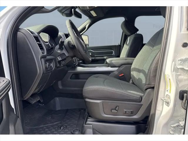 2026 Ram 3500 Big Horn Crew Cab 4x4 8' Box