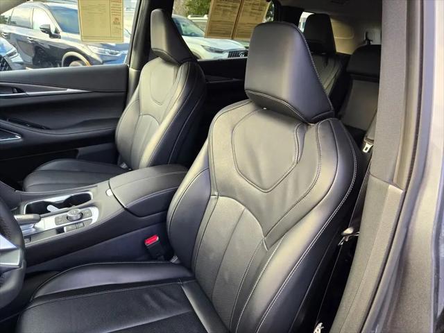 2025 INFINITI QX60 LUXE AWD
