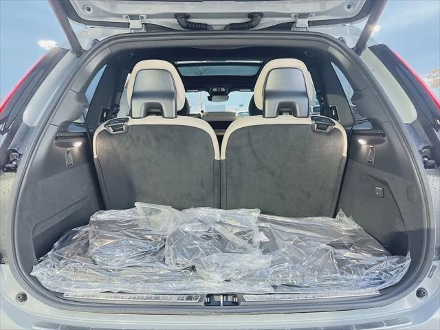 2026 Volvo XC90 Plus, B6 AWD Gas (mild hybrid), Gasoline, Bright, 7 Seats