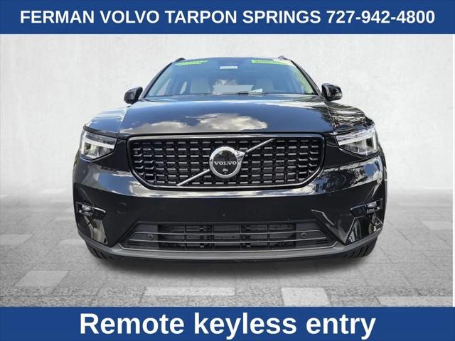 2026 Volvo XC40 Plus, B5 AWD Gas (mild hybrid), Dark