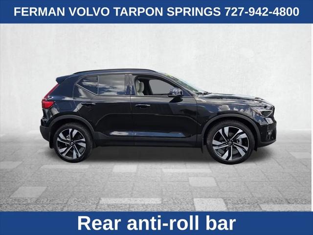 2026 Volvo XC40 Plus, B5 AWD Gas (mild hybrid), Dark