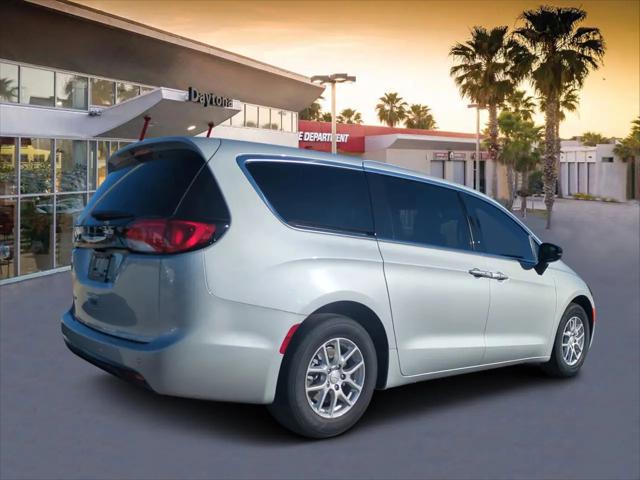 2026 Chrysler Voyager LX